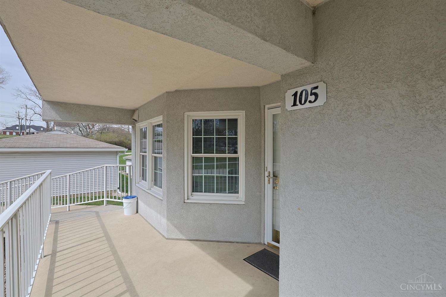7630 Cheviot Road, Unit 105 Cincinnati, OH 45247 - Photo 3 of 33 Gallery Image 3
