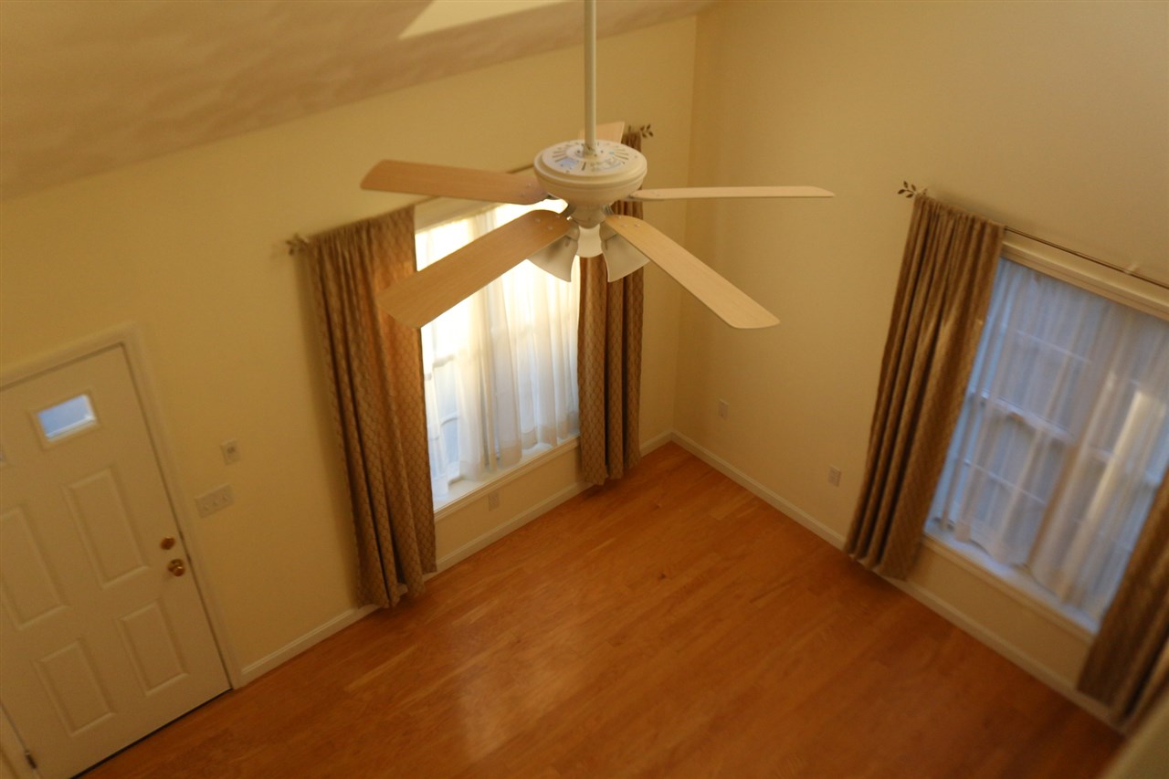 32 Hadleigh Road, Unit 32 Windham, NH 03087 - Photo 11 of 40