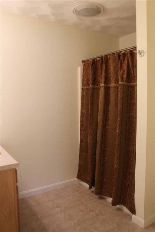 32 Hadleigh Road, Unit 32 Windham, NH 03087 - Photo 30 of 40