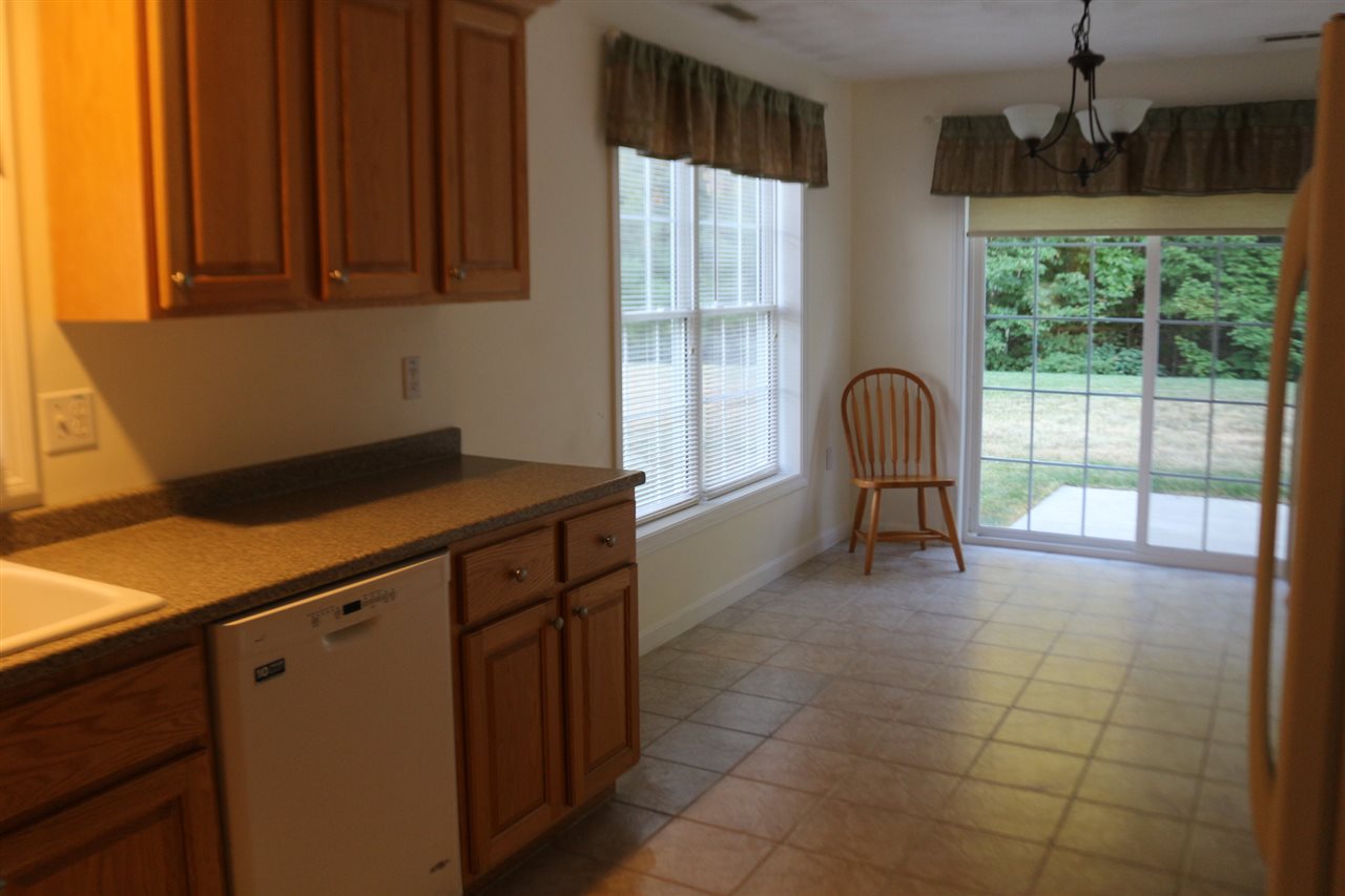32 Hadleigh Road, Unit 32 Windham, NH 03087 - Photo 4 of 40