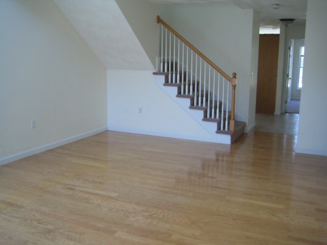 32 Hadleigh Road, Unit 32 Windham, NH 03087 - Photo 9 of 40
