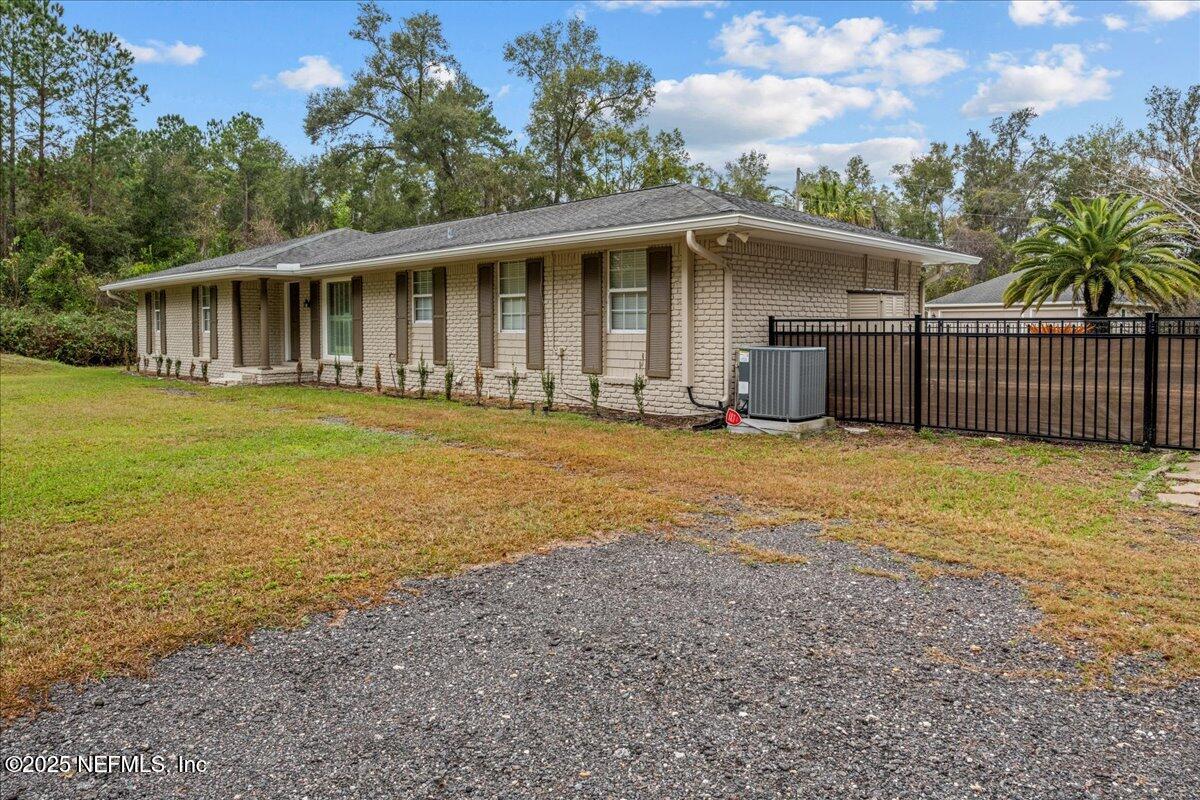 2341 Russell Road Green Cove Springs, FL 32043 - Photo 5 of 47 05-2341 Russell Rd - 005