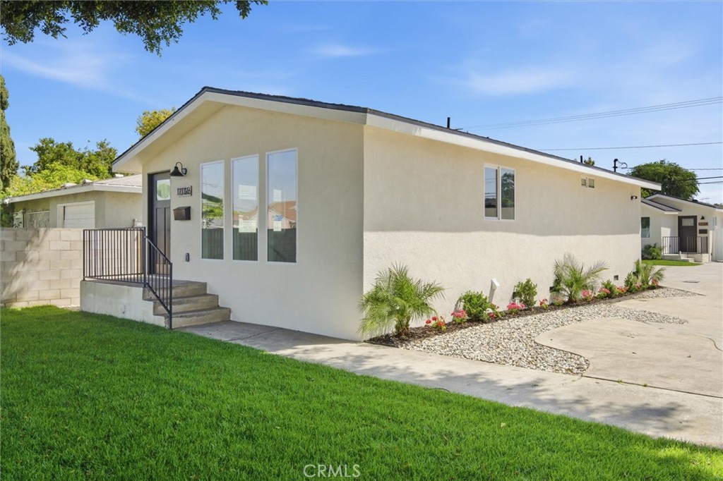 12138 Wright Road Lynwood, CA 90262 - Photo 27 of 54