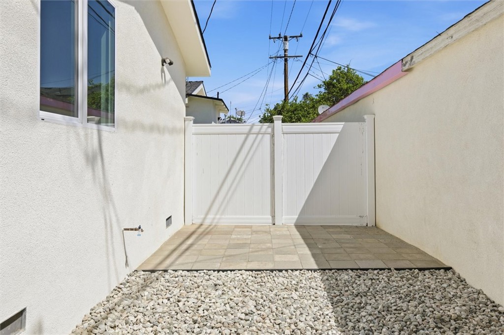 12138 Wright Road Lynwood, CA 90262 - Photo 33 of 54