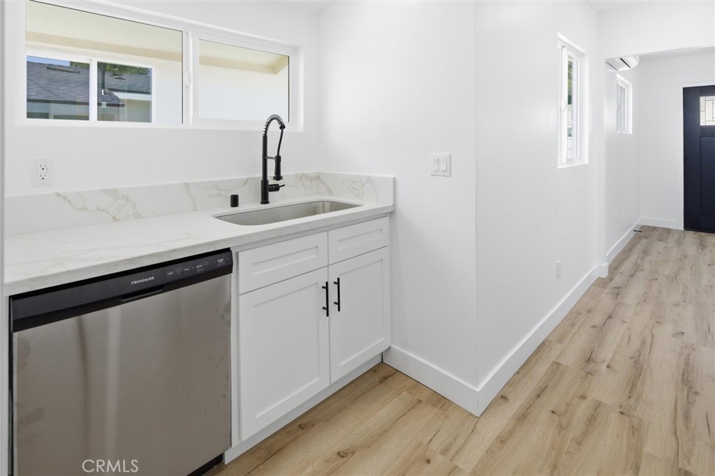 12138 Wright Road Lynwood, CA 90262 - Photo 10 of 54