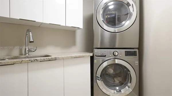 view of city and green space