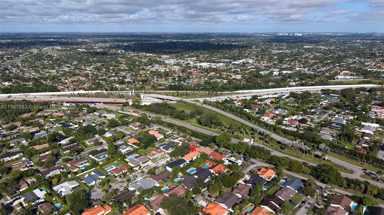 8025 Southwest 91 Avenue Miami, FL 33173 - Photo 51 of 51 view of city and green space