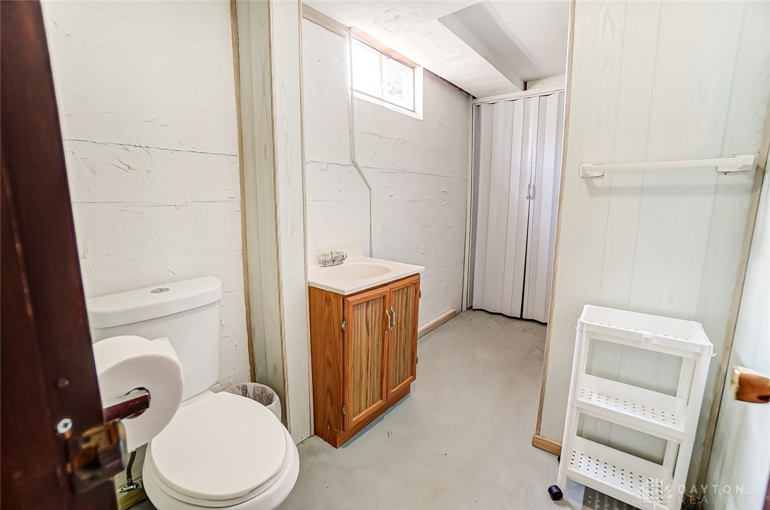 5304 West Ridgewood Road Springfield, OH 45503 - Photo 47 of 59