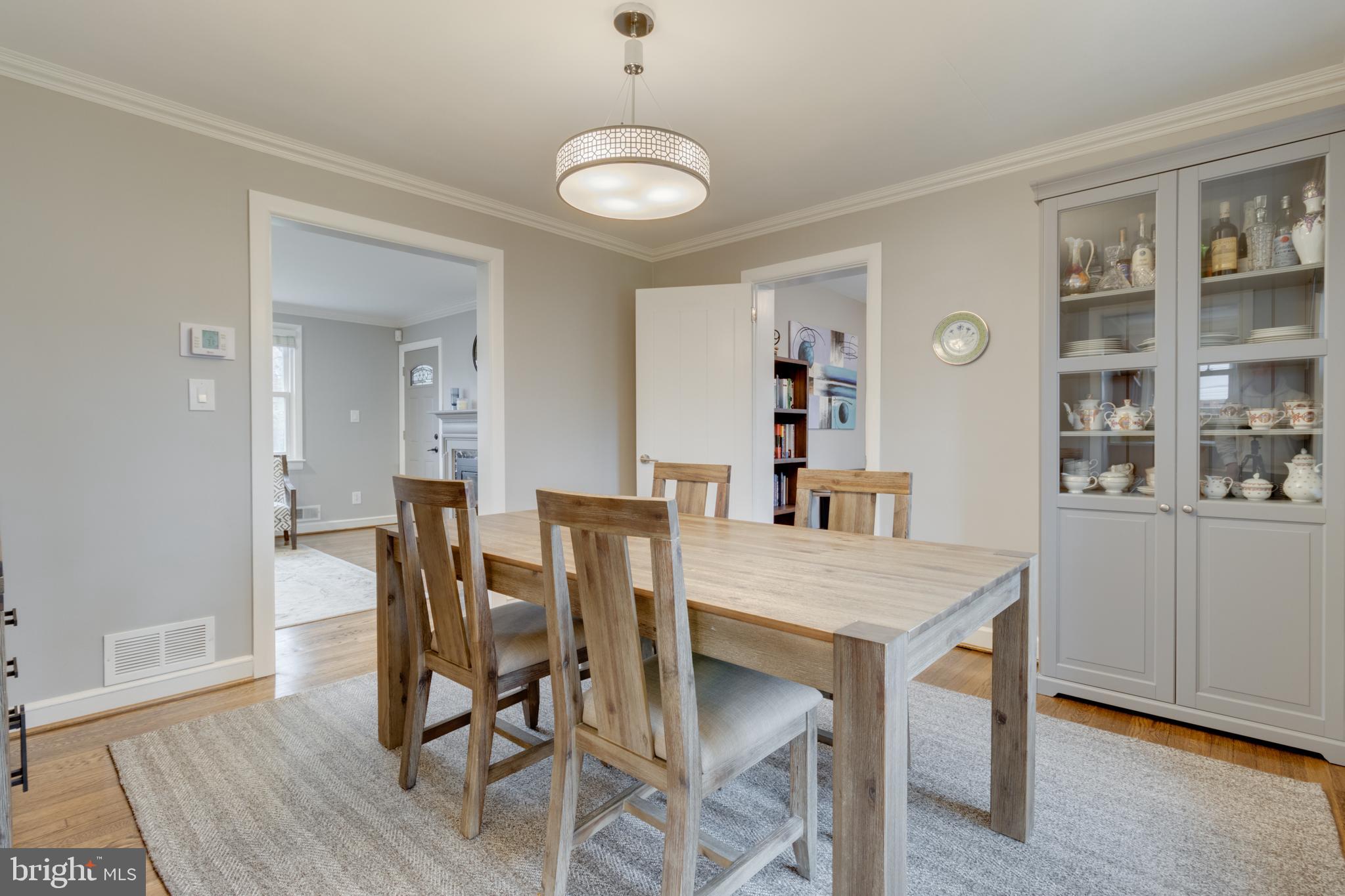 9510 Evergreen Street Silver Spring, MD 20901 - Photo 10 of 40 Additional view of dining room.