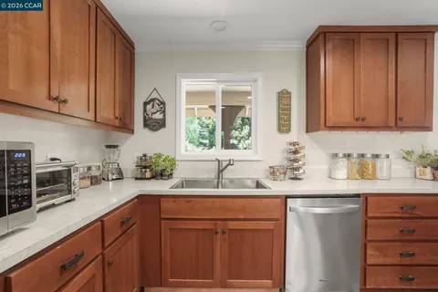 $3,299,000 | 370 Castello Road, Lafayette, CA 94549
