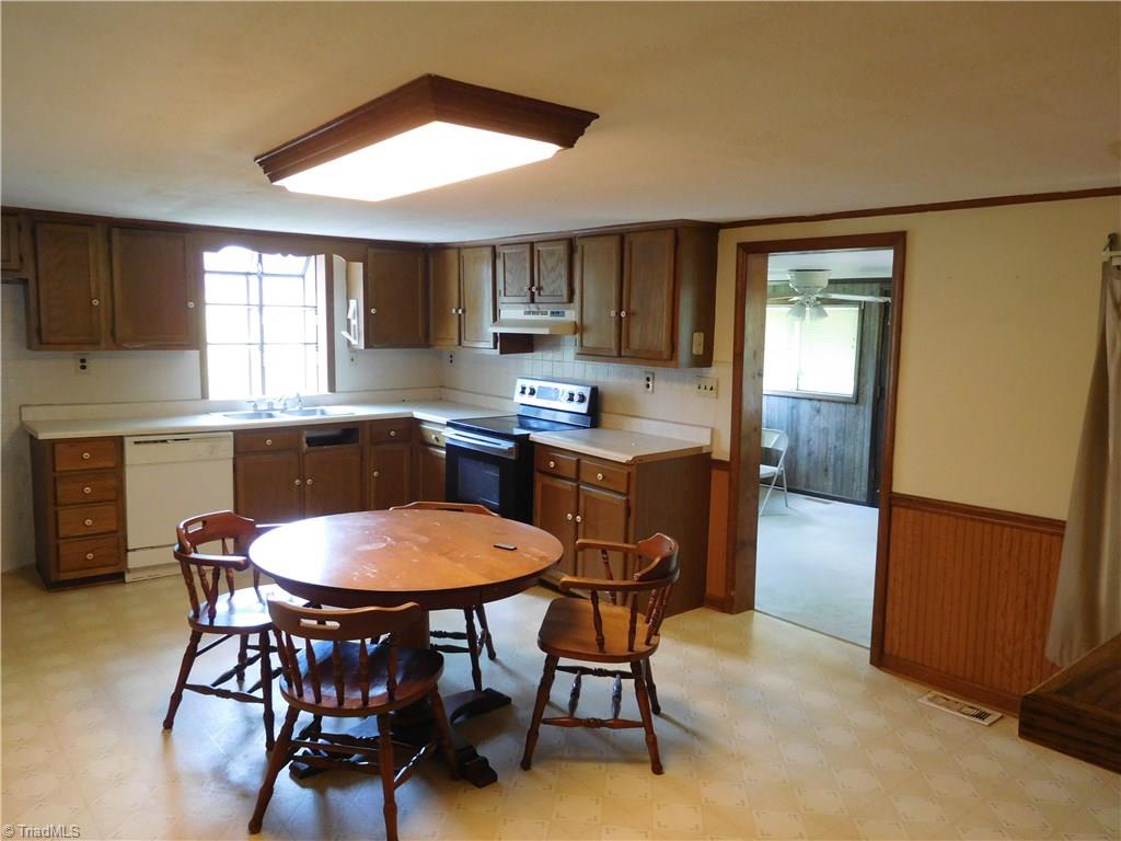 1326 Old Greensboro Road High Point, NC 27265 - Photo 12 of 25 Gallery Image 12