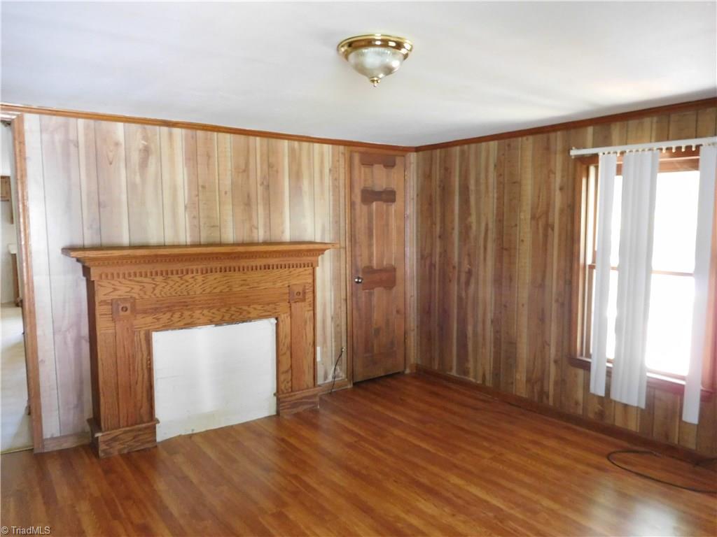 1326 Old Greensboro Road High Point, NC 27265 - Photo 4 of 25 Gallery Image 4