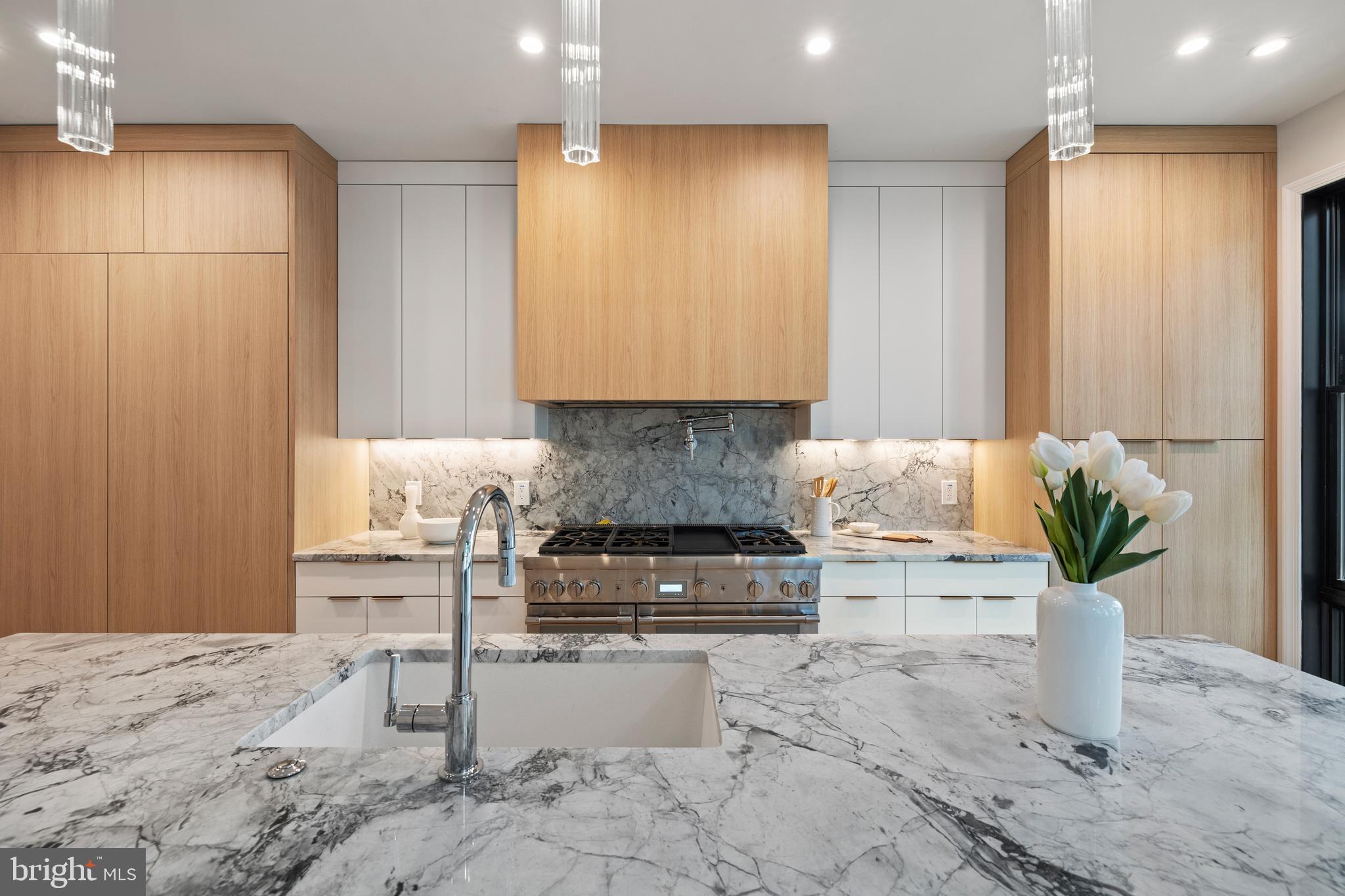 2833 27th Street Northwest Washington, DC 20008 - Photo 14 of 68