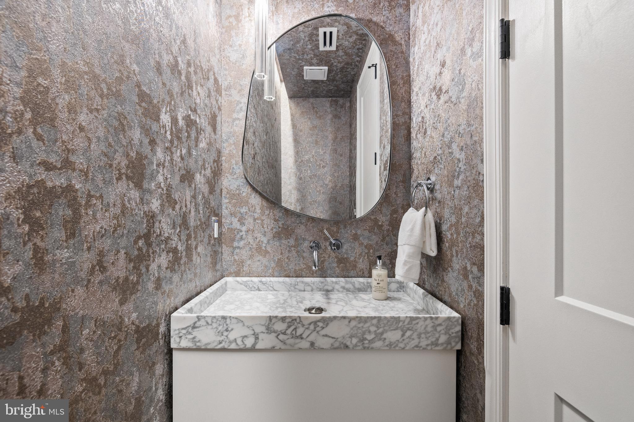 2833 27th Street Northwest Washington, DC 20008 - Photo 23 of 68