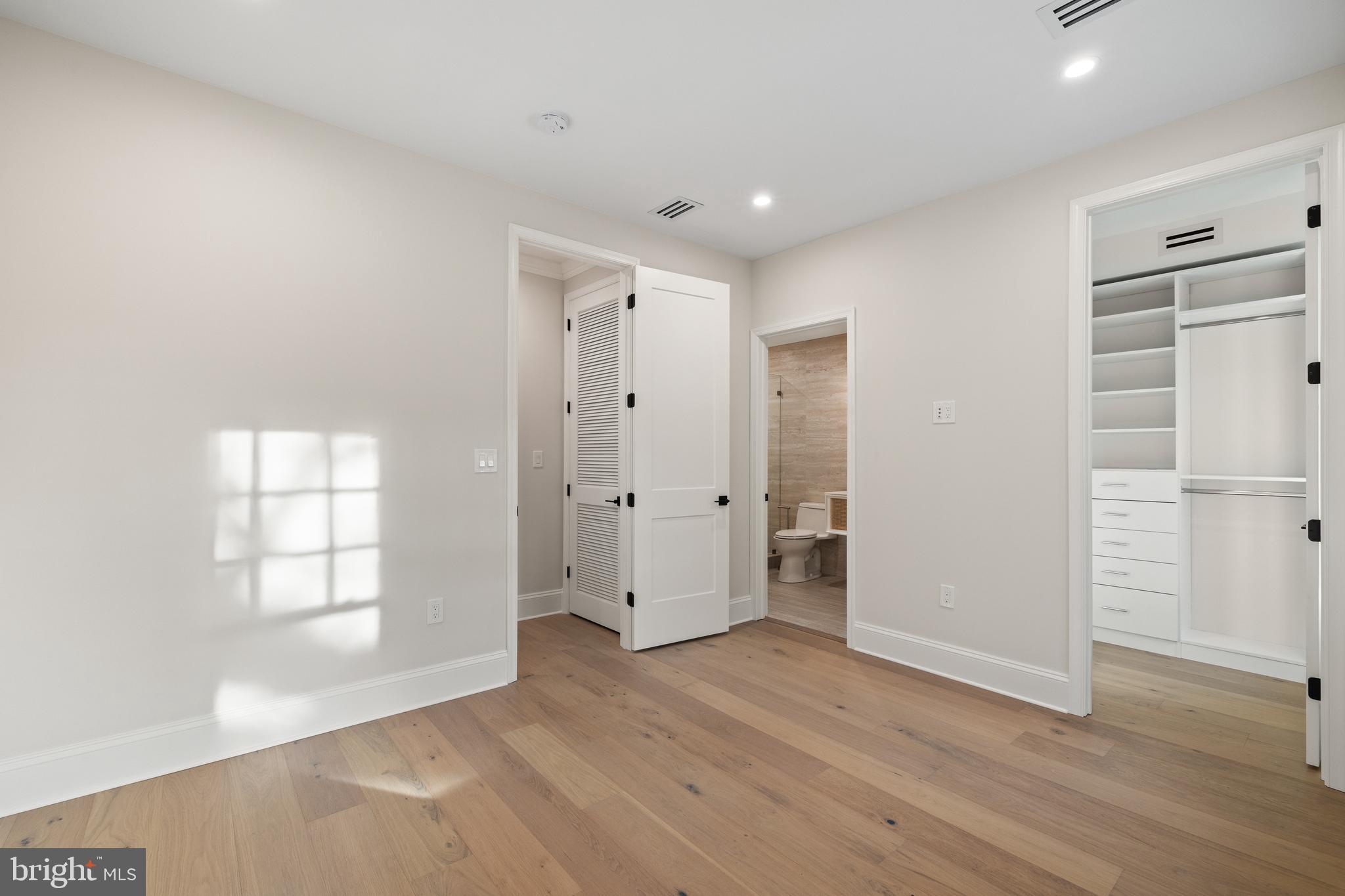 2833 27th Street Northwest Washington, DC 20008 - Photo 34 of 68