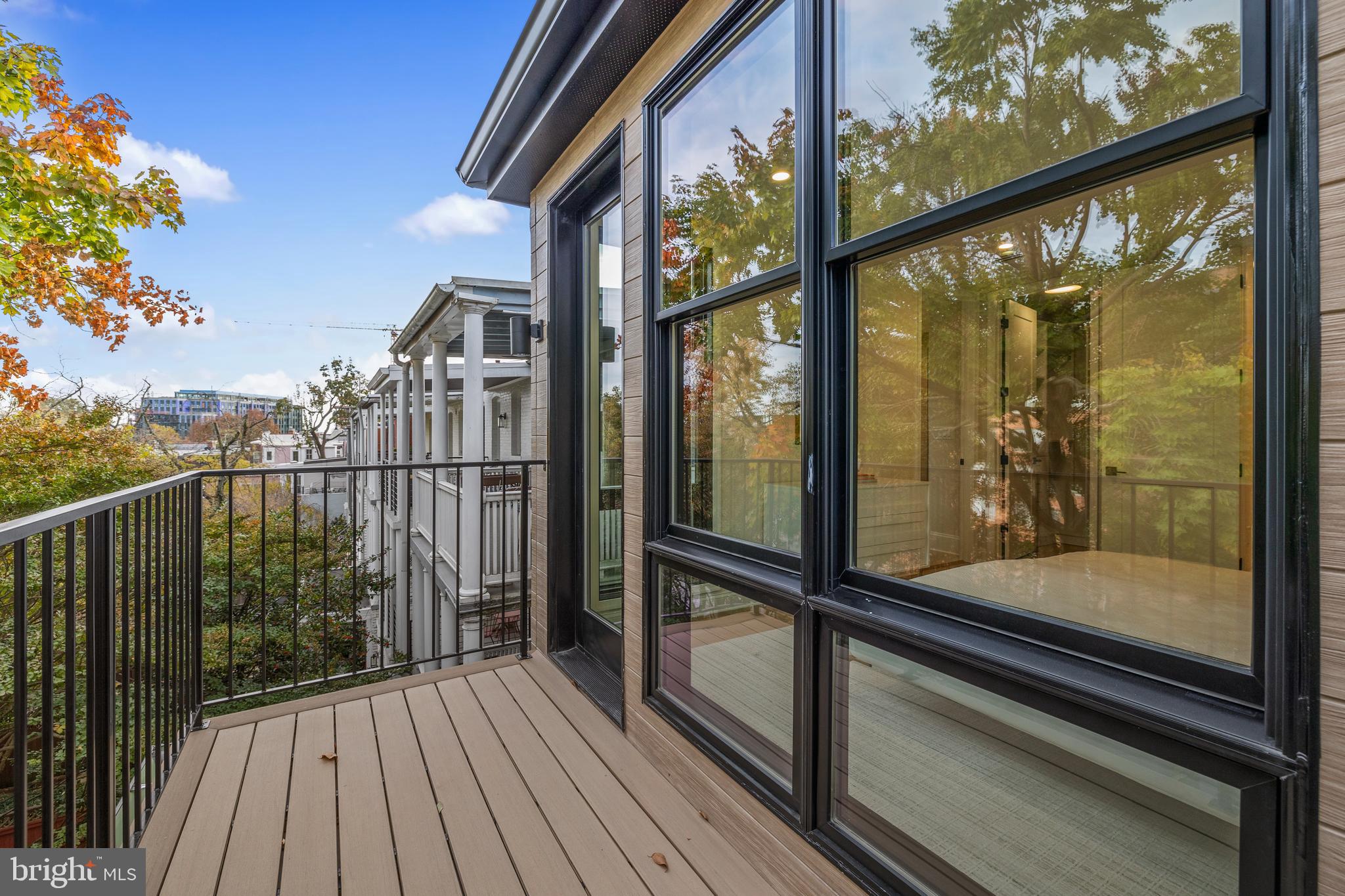 2833 27th Street Northwest Washington, DC 20008 - Photo 45 of 68