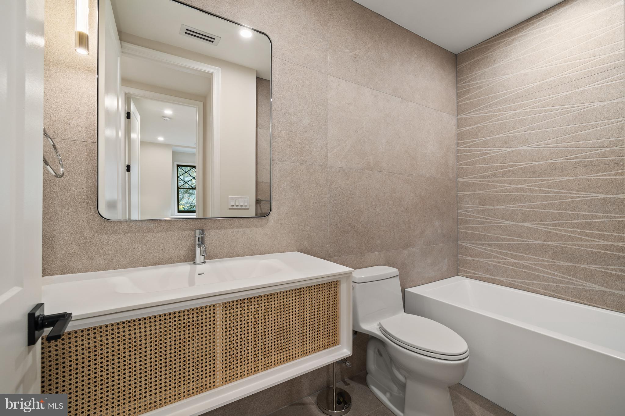 2833 27th Street Northwest Washington, DC 20008 - Photo 48 of 68