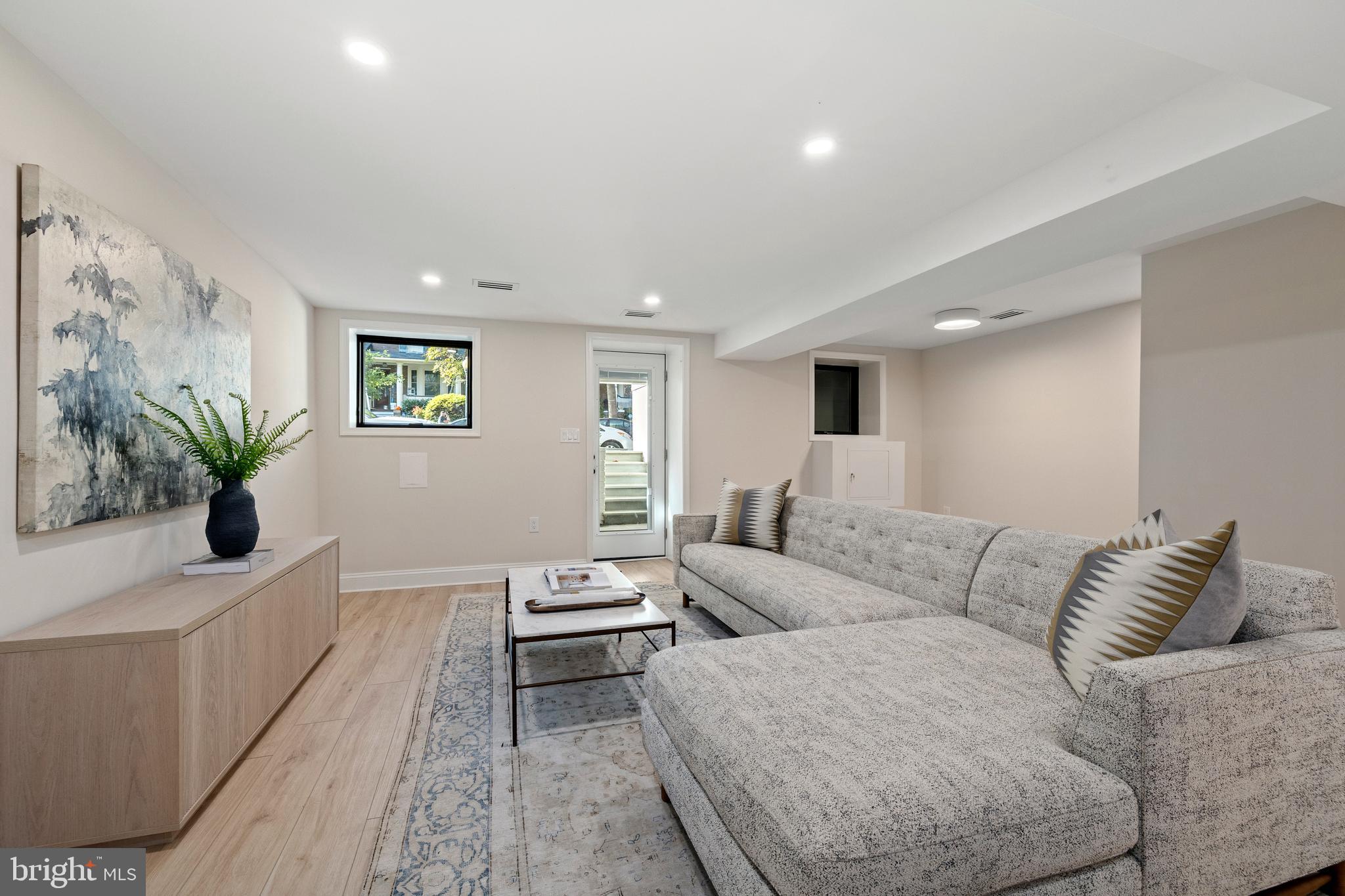 2833 27th Street Northwest Washington, DC 20008 - Photo 53 of 68