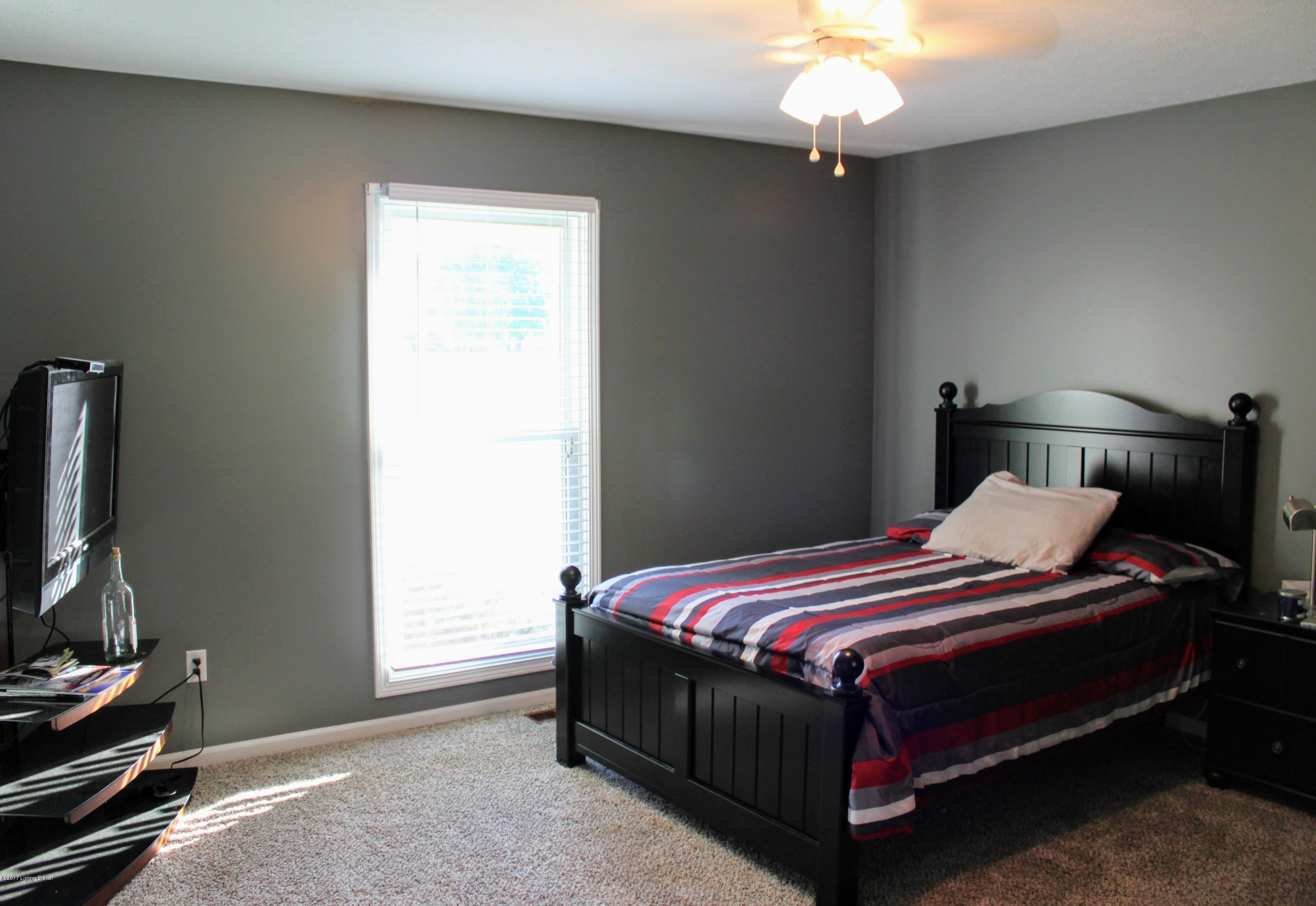 2116 Zoneton Road Shepherdsville, KY 40165 - Photo 16 of 26 IMG_3290