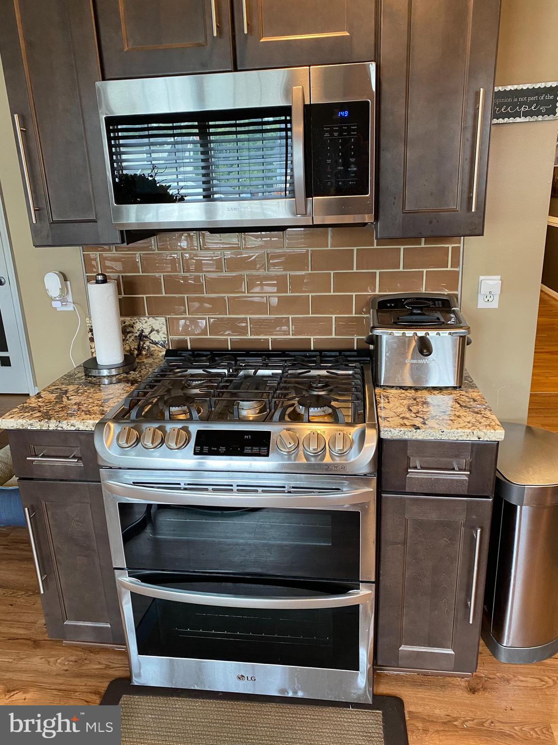 3523 Forest Hill Road Baltimore, MD 21207 - Photo 12 of 45 Charming stove and built in microwave
