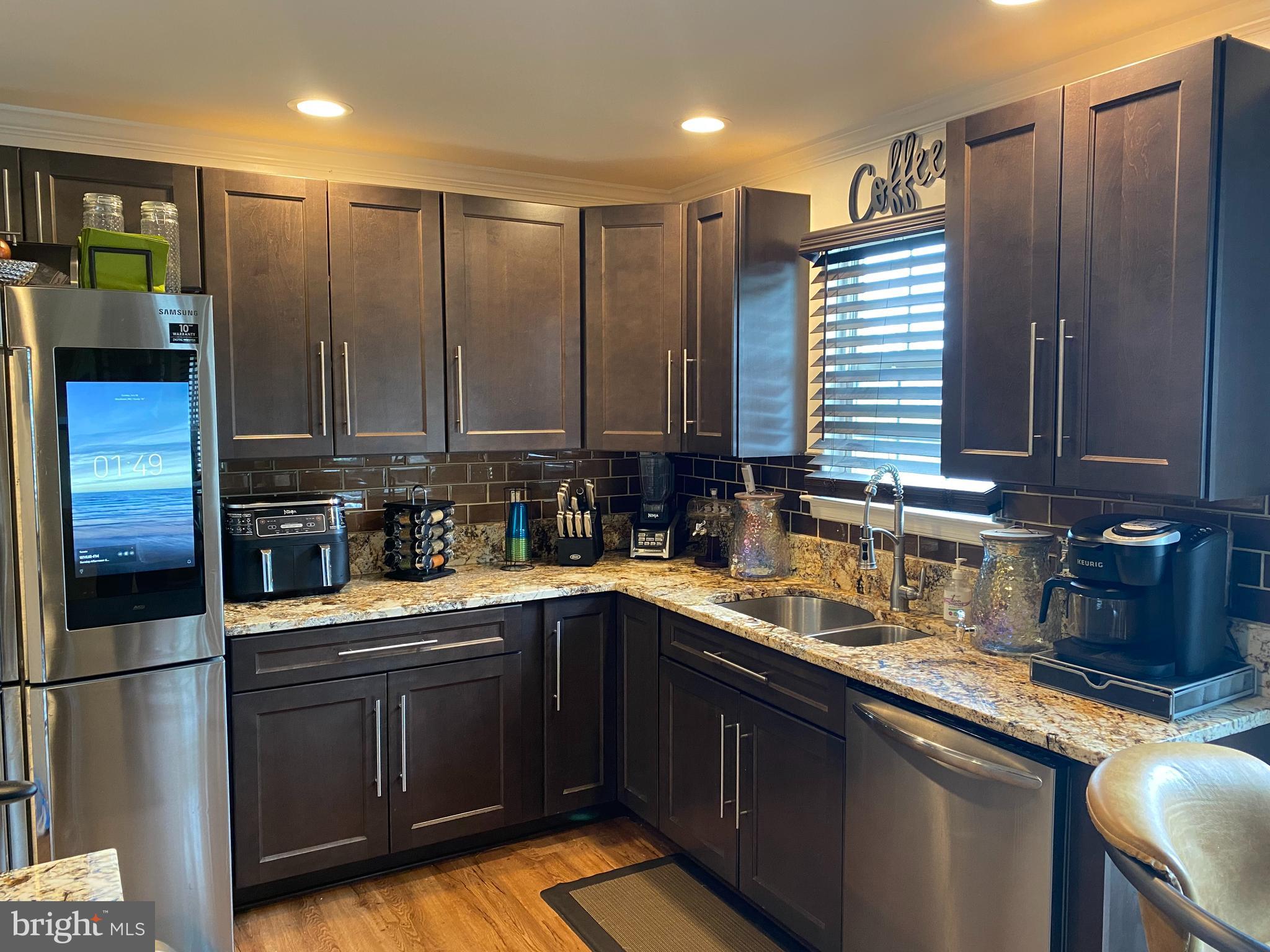 3523 Forest Hill Road Baltimore, MD 21207 - Photo 13 of 45 Classy Kitchen - Custom Cabinets