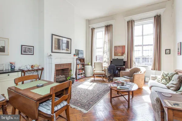 $1,640 | 1817 Pine Street, Unit 1F, Philadelphia, PA 19103