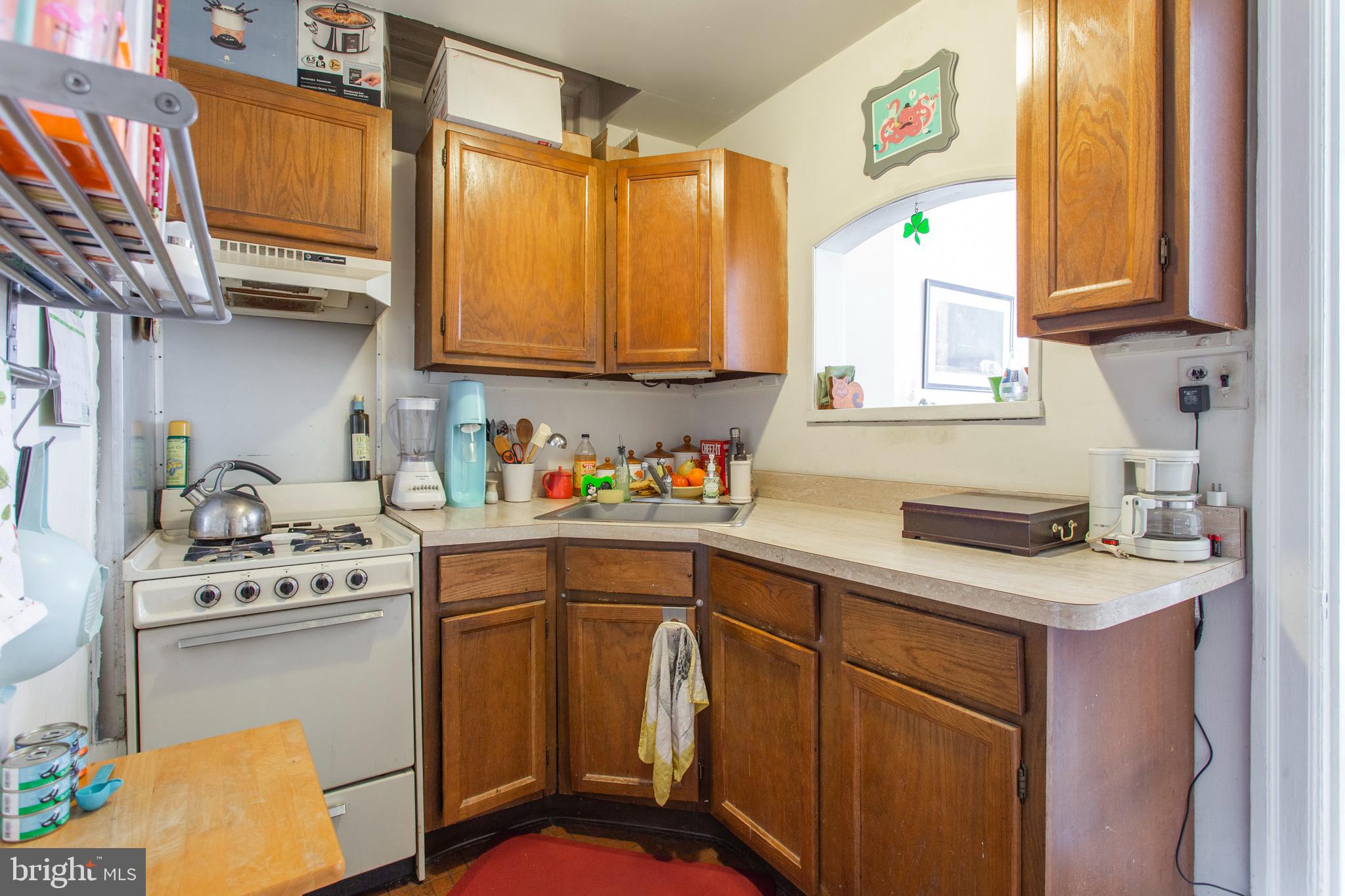 1817 Pine Street, Unit 1F Philadelphia, PA 19103 - Photo 14 of 22