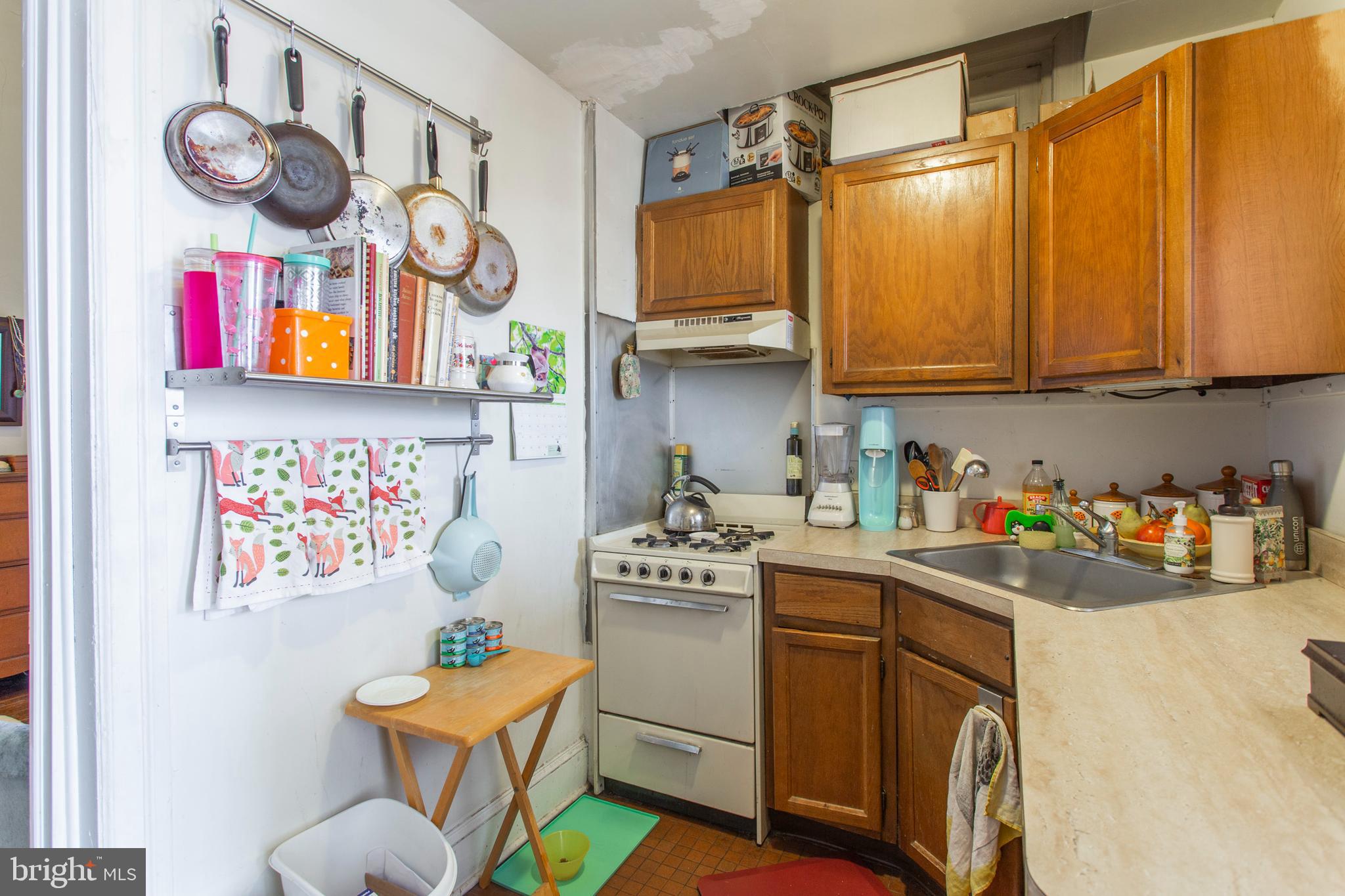 1817 Pine Street, Unit 1F Philadelphia, PA 19103 - Photo 15 of 22