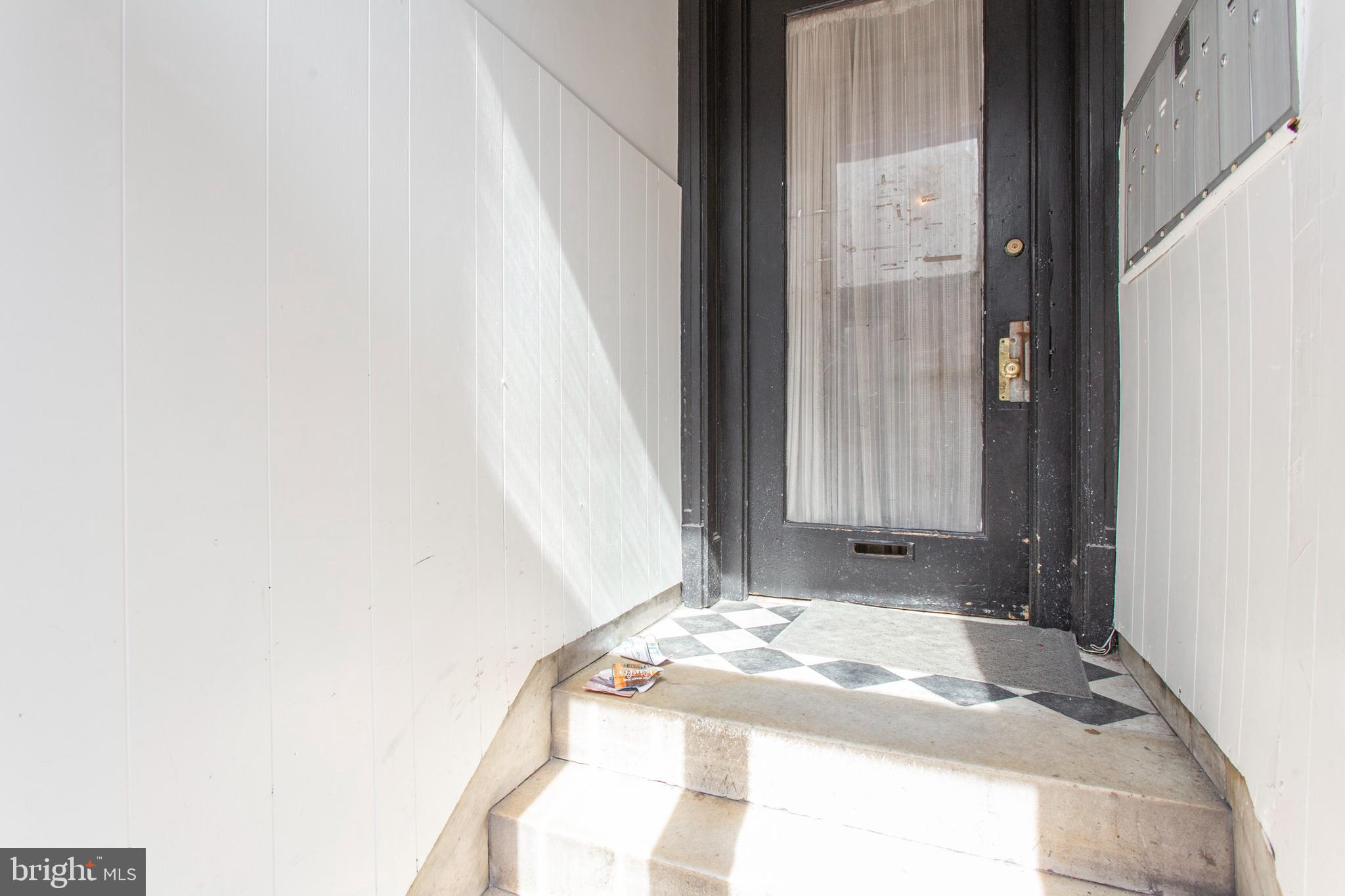 1817 Pine Street, Unit 1F Philadelphia, PA 19103 - Photo 5 of 22