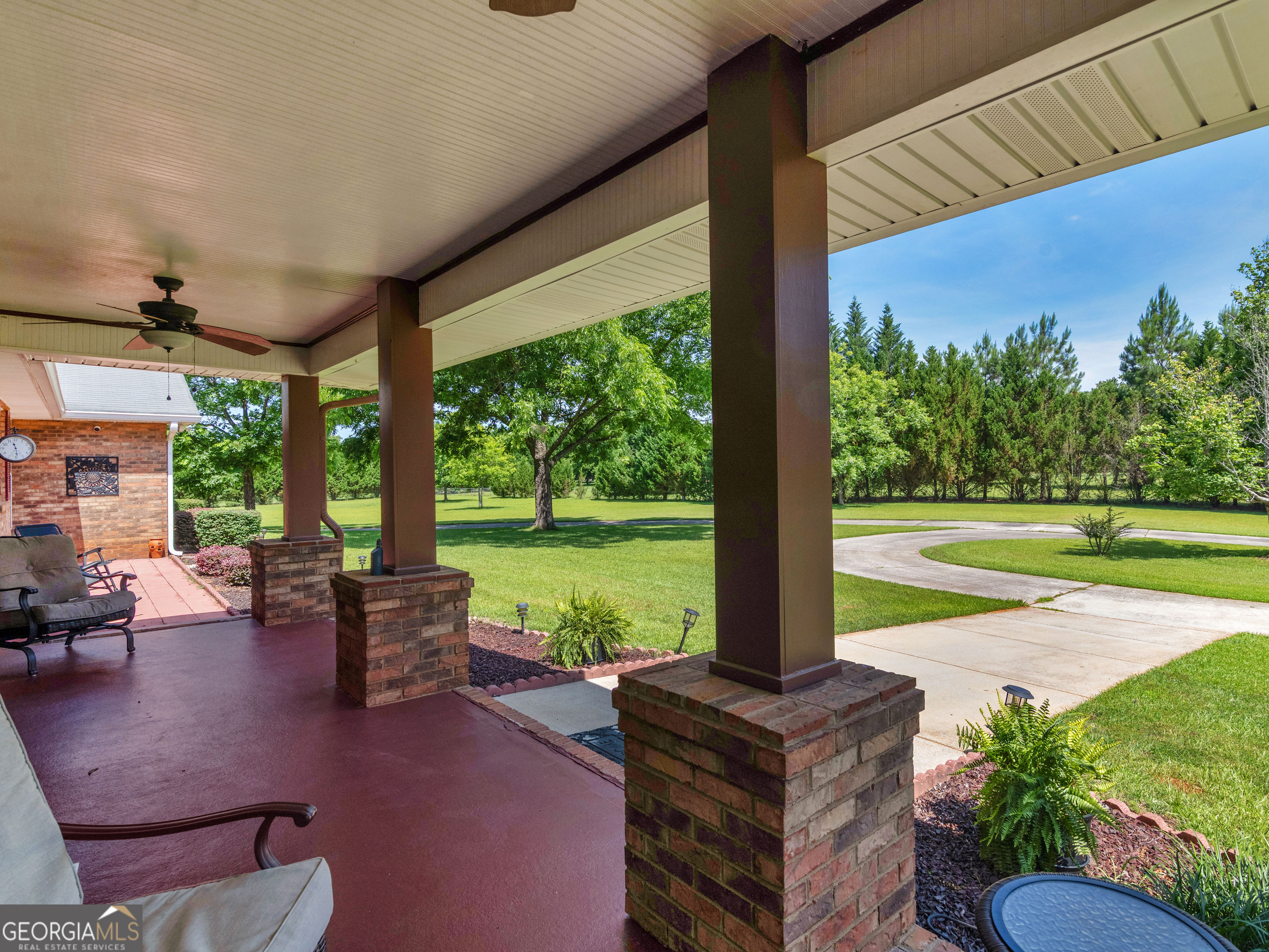 525 Levi Barnes Road Jackson, GA 30233 - Photo 4 of 40