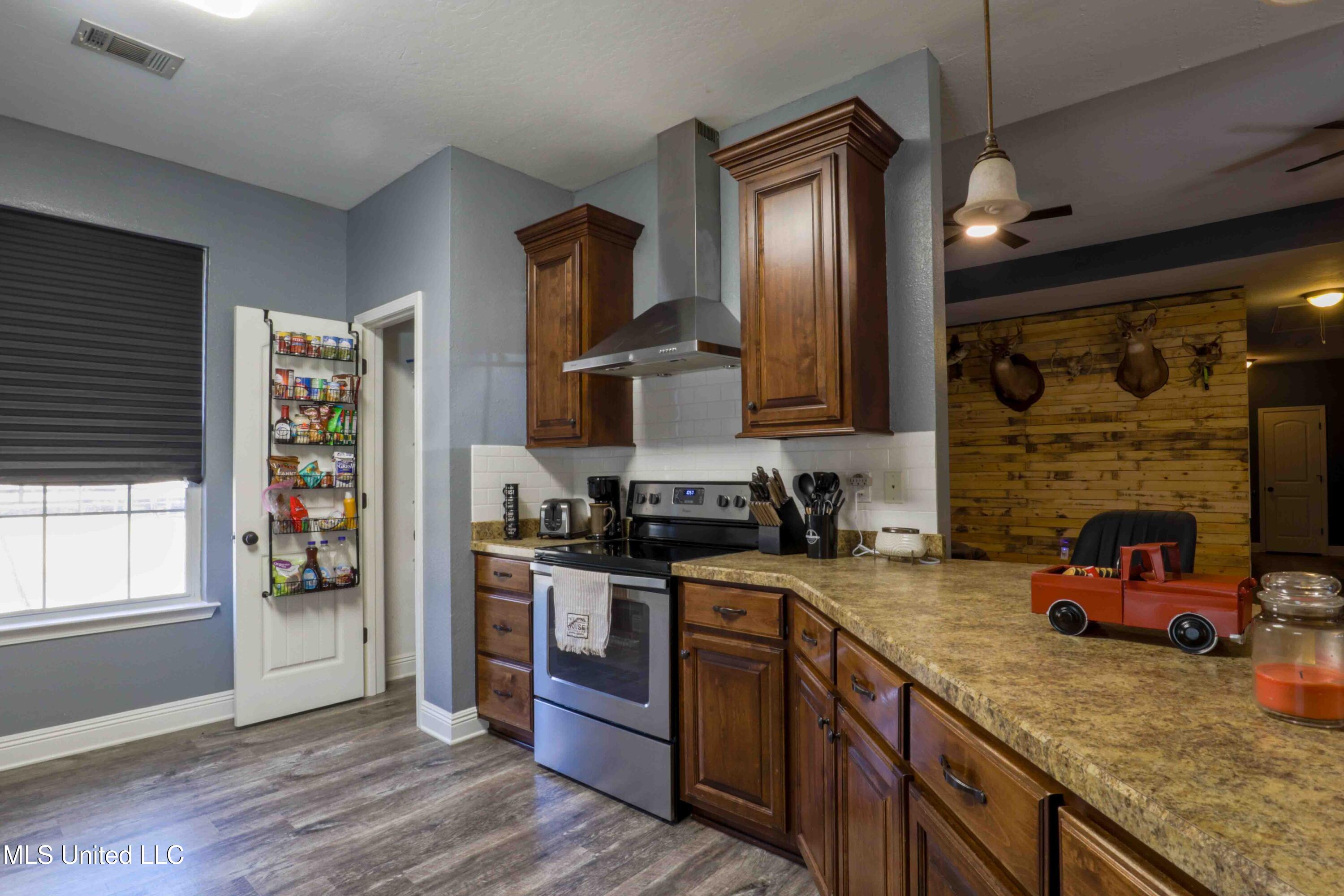 140 Cades Ridge Neely, MS 39461 - Photo 17 of 33 Kitchen