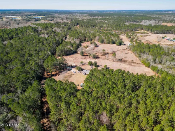 $430,000 | 140 Cades Ridge, Neely, MS 39461
