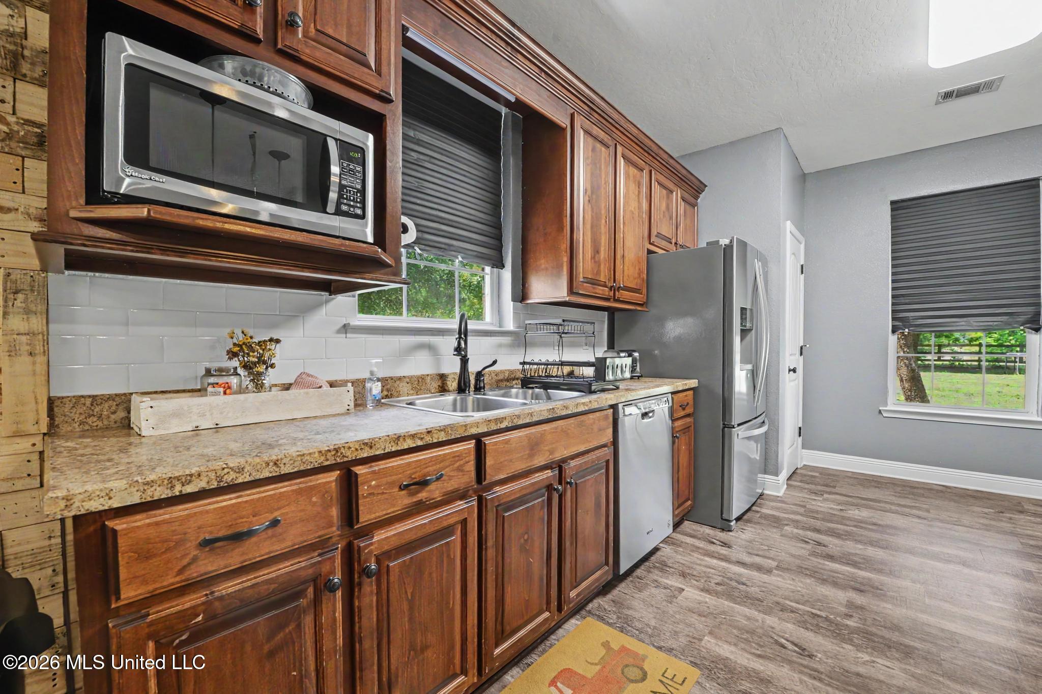140 Cades Ridge Neely, MS 39461 - Photo 6 of 33 Kitchen