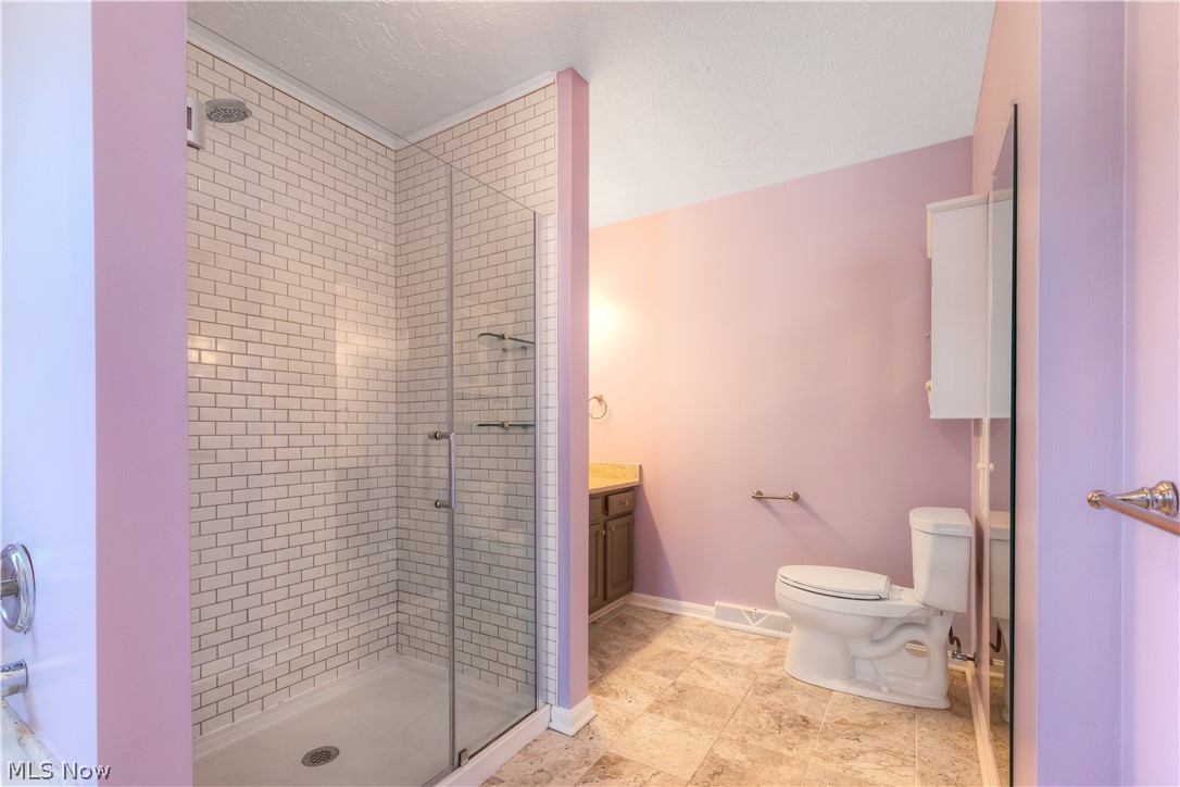 924 East Schaaf Road Brooklyn Heights, OH 44131 - Photo 17 of 34