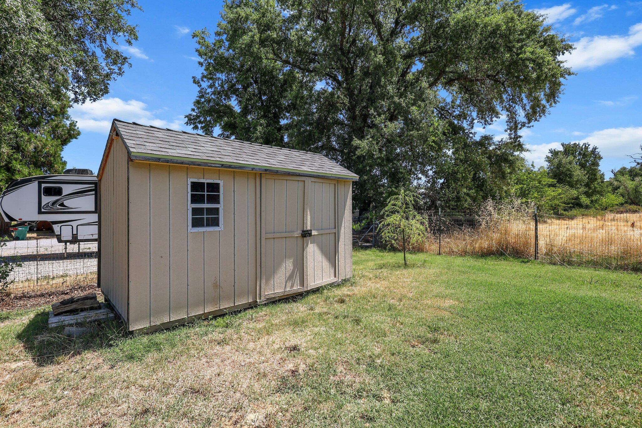 19885 Loop Street Anderson, CA 96007 - Photo 22 of 30 21-web-or-mls-8Q0A4594 (1)