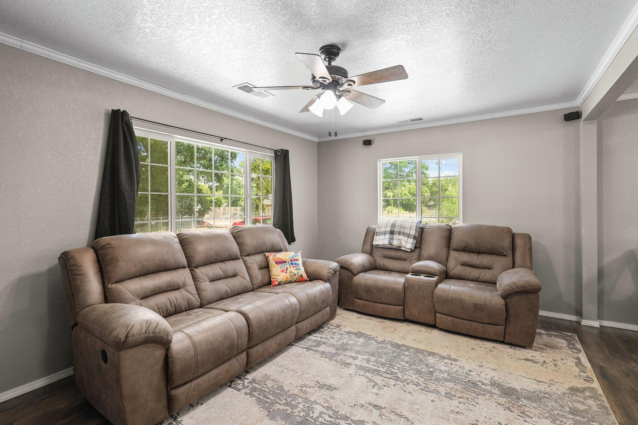 19885 Loop Street Anderson, CA 96007 - Photo 4 of 30 3-web-or-mls-8Q0A4415