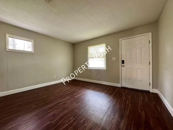 $1,550 | 6303 Walden Avenue, Unit B, Chattanooga, TN 37421