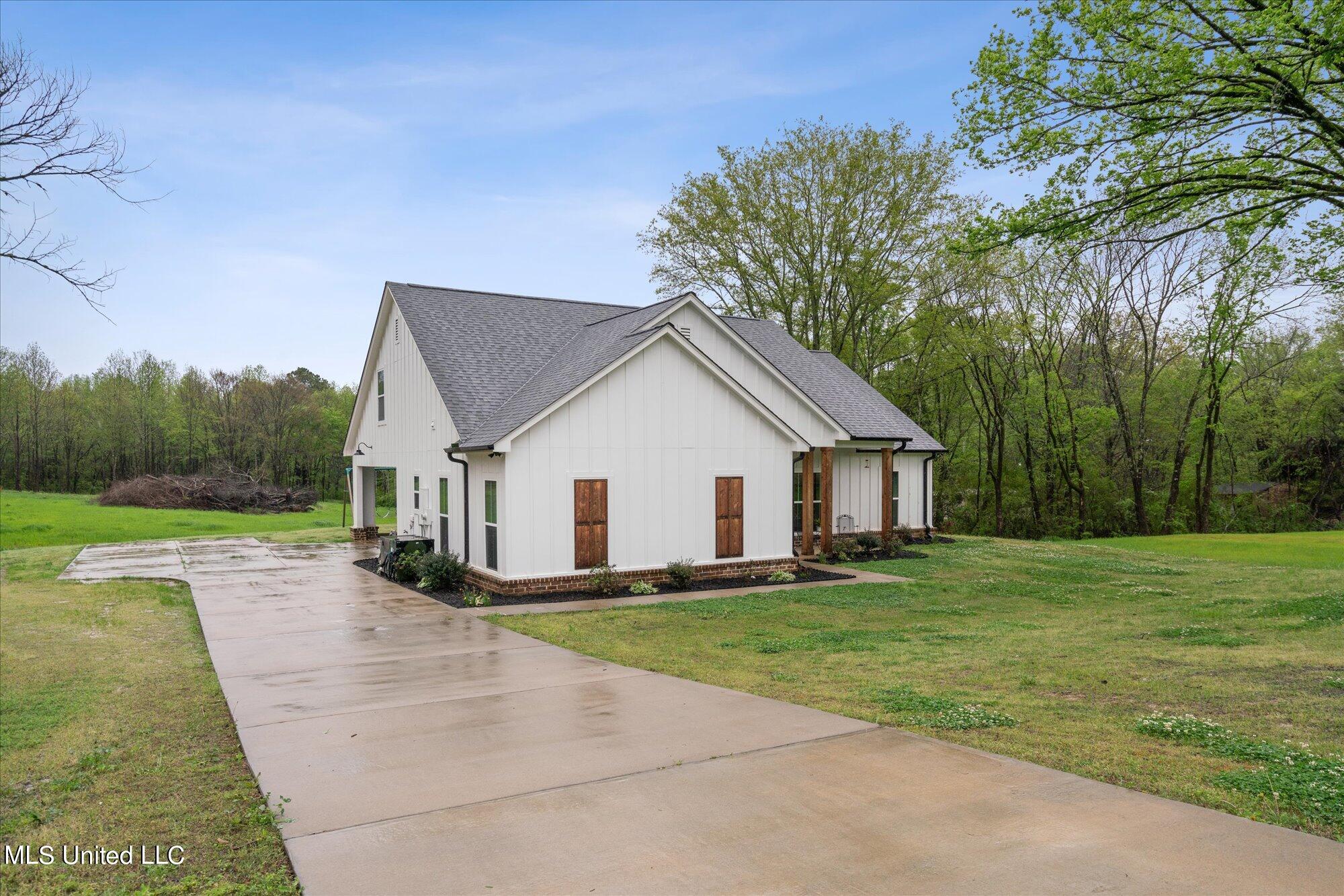5172 Langston Road Byhalia, MS 38611 - Photo 4 of 27 04-1414189-02033