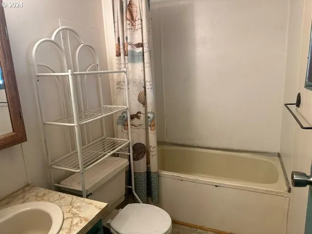 $31,900 | 53785 West Crockett Road, Unit 5, Milton Freewater, OR 97862