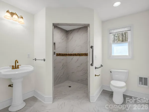 $499,000 | 212 Vance Avenue, Black Mountain, NC 28711