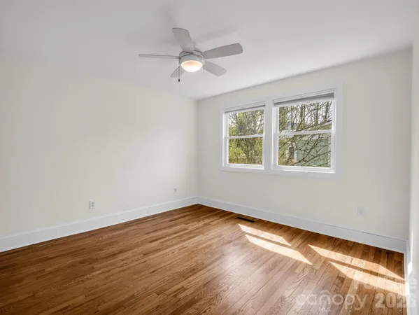 $499,000 | 212 Vance Avenue, Black Mountain, NC 28711
