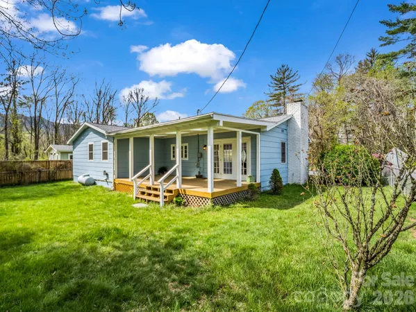 $499,000 | 212 Vance Avenue, Black Mountain, NC 28711