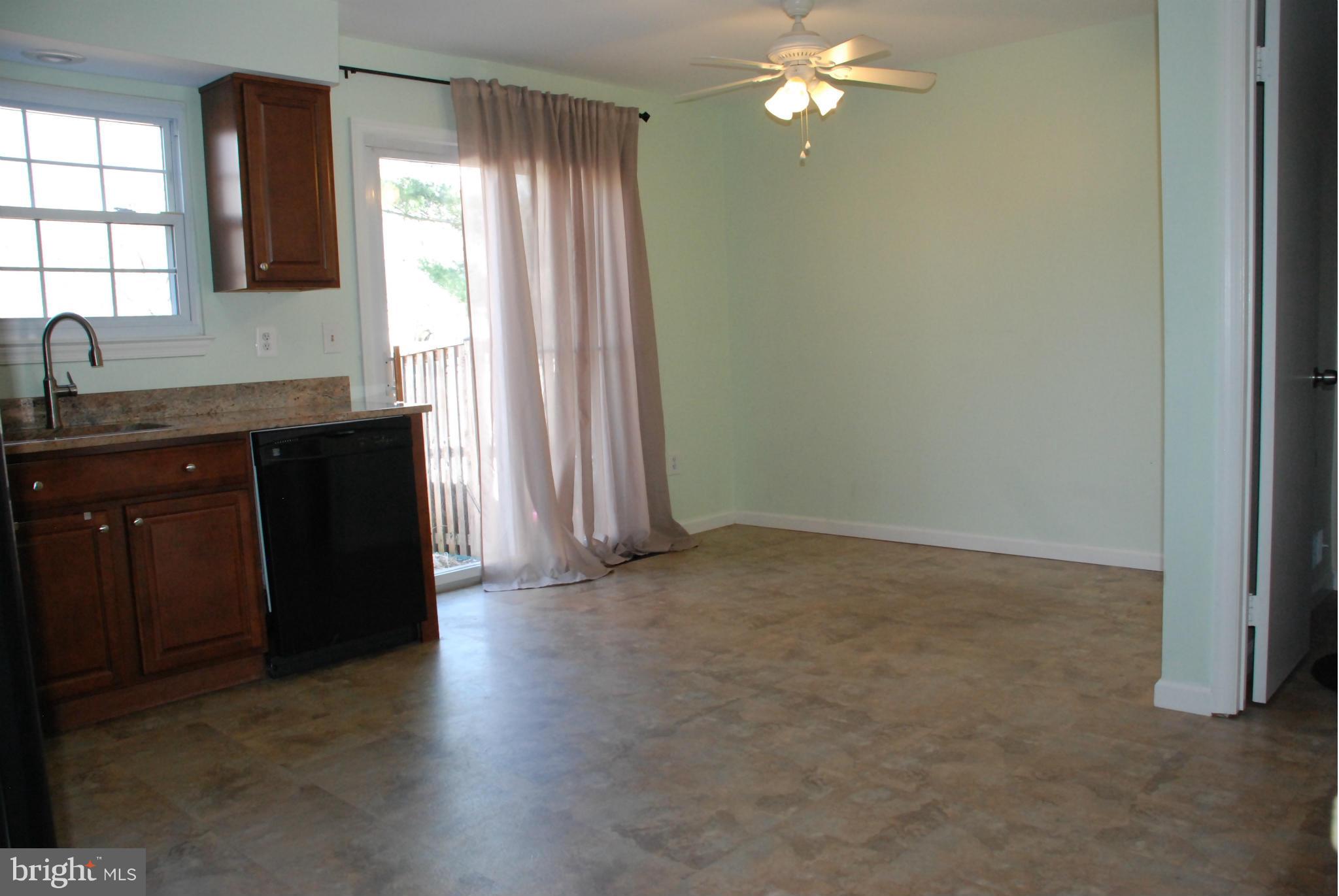 14829 Hammersmith Circle Silver Spring, MD 20906 - Photo 6 of 18 Kitchen