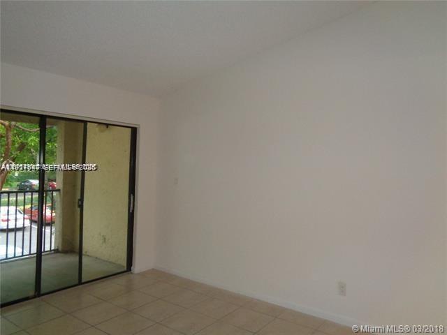 650 South Park Road, Unit 215 Hollywood, FL 33021 - Photo 12 of 24 close view of a small space