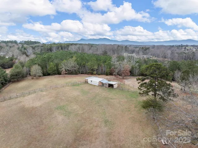 $650,000 | 139 Clarkson Lane, Tryon, NC 28782