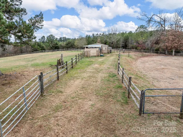 $650,000 | 139 Clarkson Lane, Tryon, NC 28782