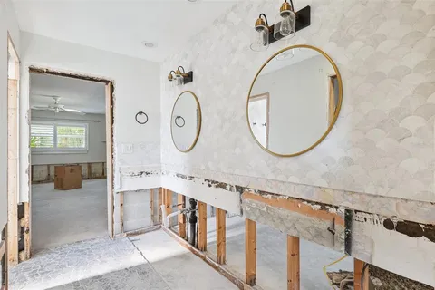 $765,000 | 1399 49th Avenue Northeast, St. Petersburg, FL 33703