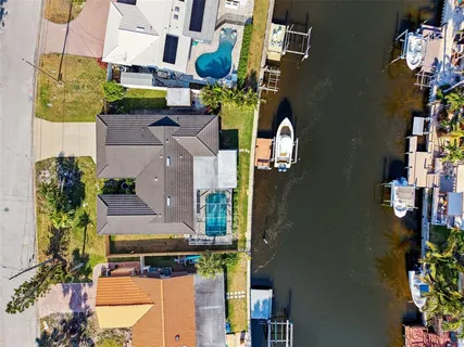 $765,000 | 1399 49th Avenue Northeast, St. Petersburg, FL 33703