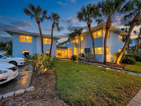 $525,000 | 1800 Pass A Grille Way, Unit 2, St. Pete Beach, FL 33706