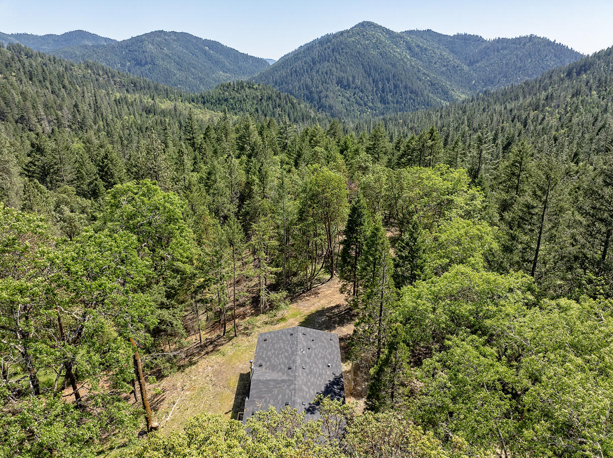 646 Winona Road Grants Pass, OR 97526 - Photo 37 of 40 DJI_20240513150029_0163_D copy
